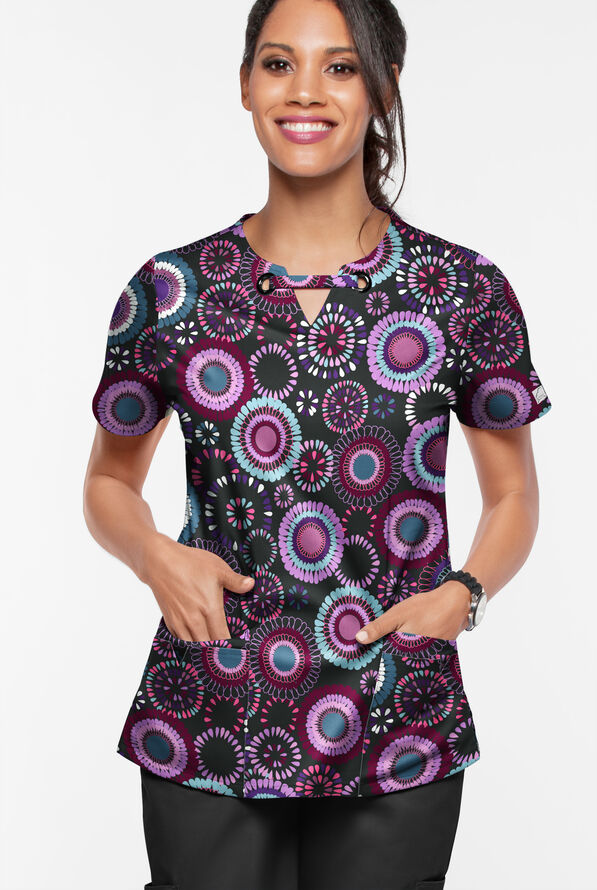 Blusa Médica Para Mujer Adar Pro - Escote En V, Ajuste Moderno, Material De Poliéster, Ideal Para Enfermeras Y Doctoras