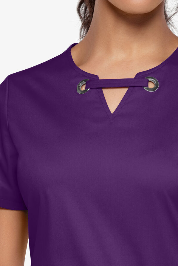 Blusa m&eacute;dica UA Butter-Soft STRETCH con ojales y 4 bolsillos para mujer - Eggplant - 3