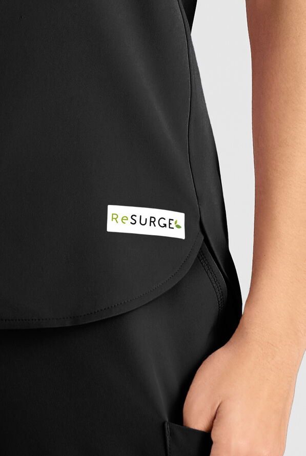 ReSurge Citrine Women's 1-Pocket Crew Neck Tuck In / Wear Out Scrub Top - Black - 6