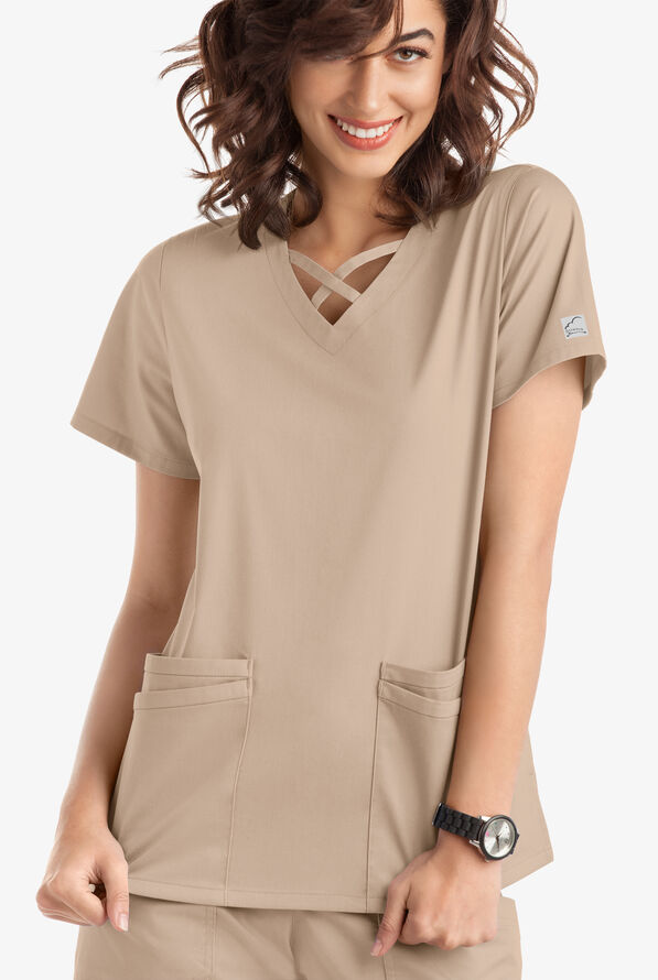 Blusa m&eacute;dica UA Butter-Soft STRETCH con lazos entrecruzados y 4 bolsillos para mujer - Iced Latte - 2