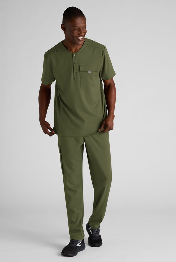 Camisa m&eacute;dica Grey's Anatomy&trade; by Barco Emerge Rhodes STRETCH estilo Henley con cuello redondo y 1 bolsillo para hombre - Olive - 5