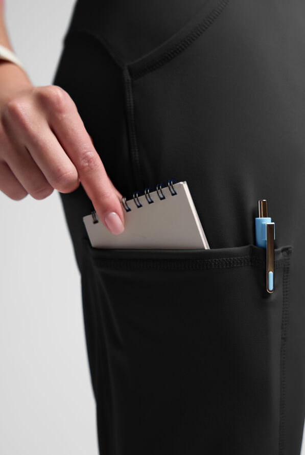 Pantal&oacute;n m&eacute;dico Med Couture Amp Knit STRETCH Petite estilo yoga con piernas acampanadas y 5 bolsillos para mujer - Black - 6