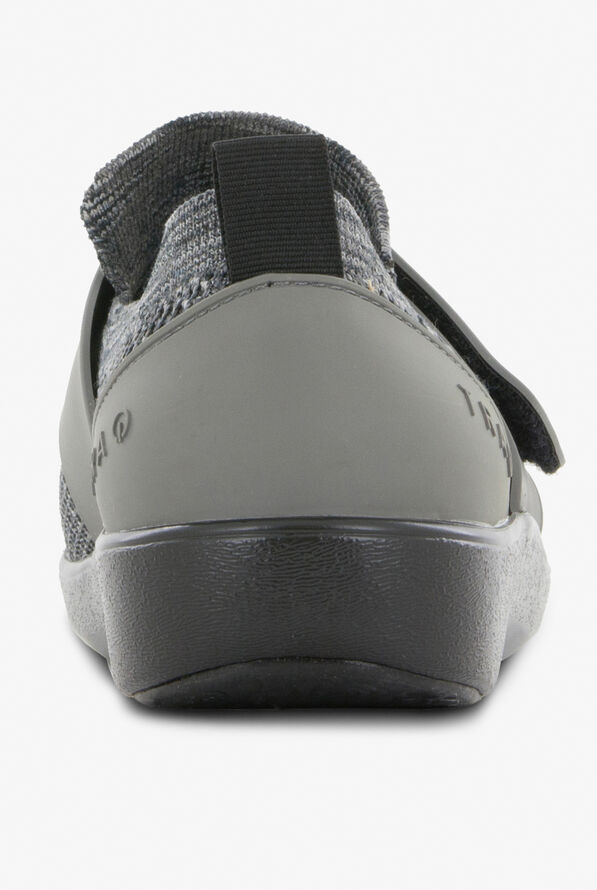 traq nursing shoes