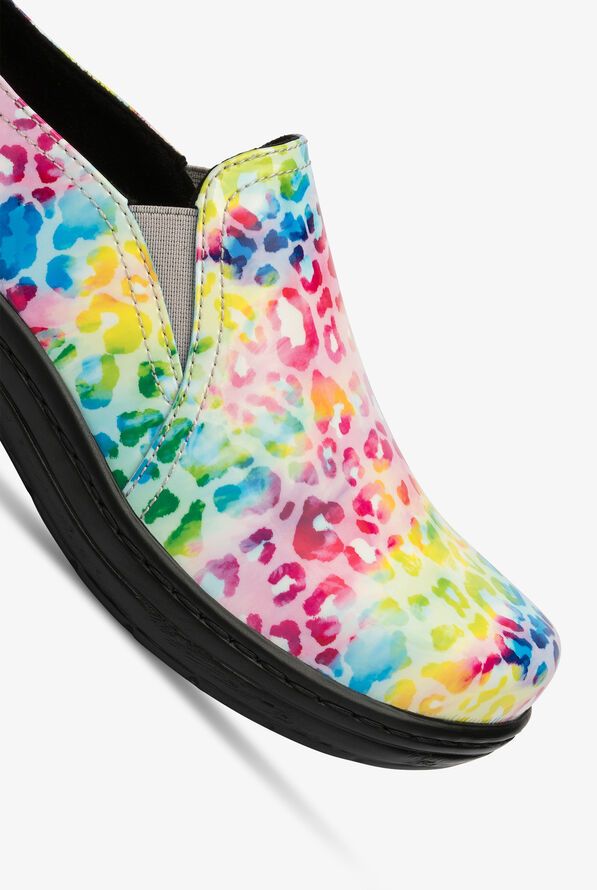 Klogs Women's Moxy Tie Die Cheetah Patent Leather Nursing Clogs - null - 3