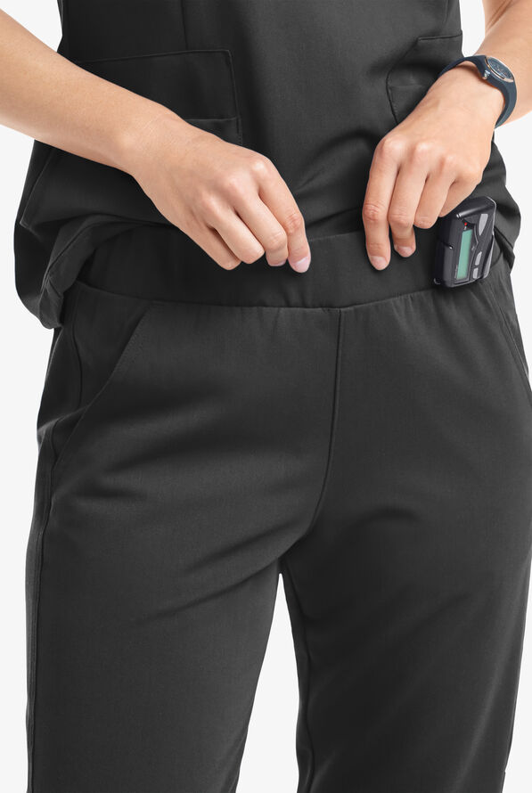 MOVEMENT by Butter-Soft Vega Women's 5-Pocket Flat Front Jogger STRETCH Scrub Pants - Petite - Black - 2