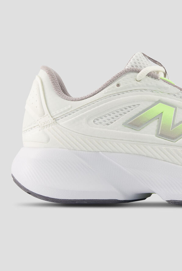 New Balance Women's Ctlyst Sea Salt / Truffle Salt Athletic Lace Up Shoes - null - 4