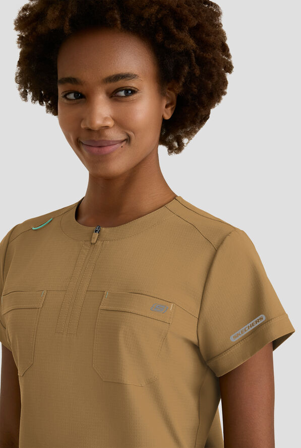 Blusa m&eacute;dica Skechers by Barco MotionTech Trek STRETCH con cuello redondo con cremallera y 2 bolsillos para mujer - Duffle - 5