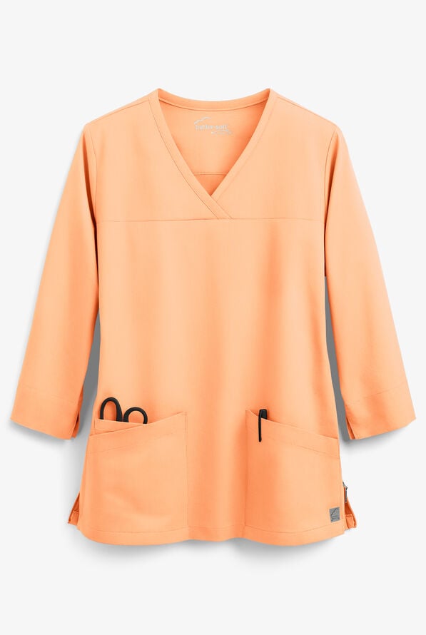 Blusa m&eacute;dica UA Butter-Soft STRETCH con mangas 3/4 y 3 bolsillos para mujer - Apricot Sorbet - 1