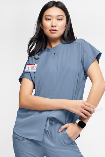 WhisperLite Women’s Aerin 3-Pocket Oversized Dolman Sleeve Scrub Top