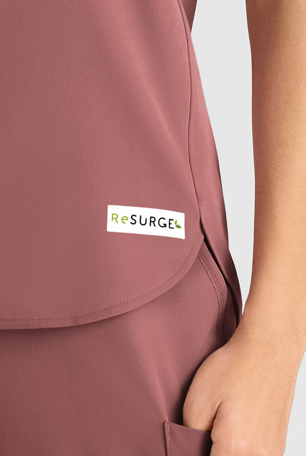ReSurge Citrine Women's 1-Pocket Crew Neck Tuck In / Wear Out Scrub Top - Soft Chestnut - 6