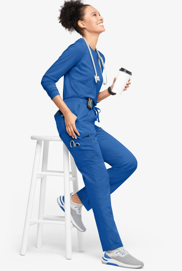 Butter-Soft Originals Women's 7-Pocket Mid Rise Straight Leg Cargo Scrub Pants - Petite - Royal - 4