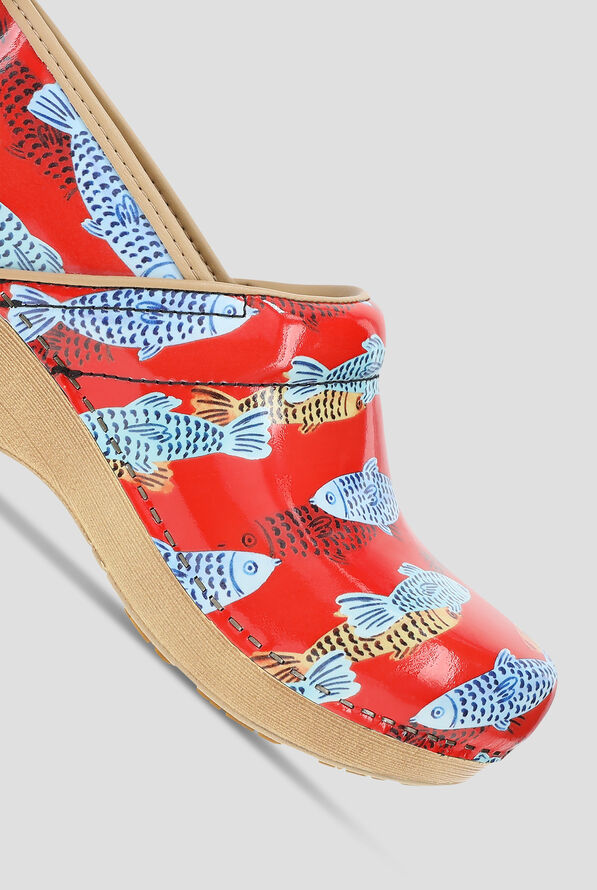 Dansko Women's XP 2.0 Slip Resistant Sardines Patent Leather Clogs - null - 3