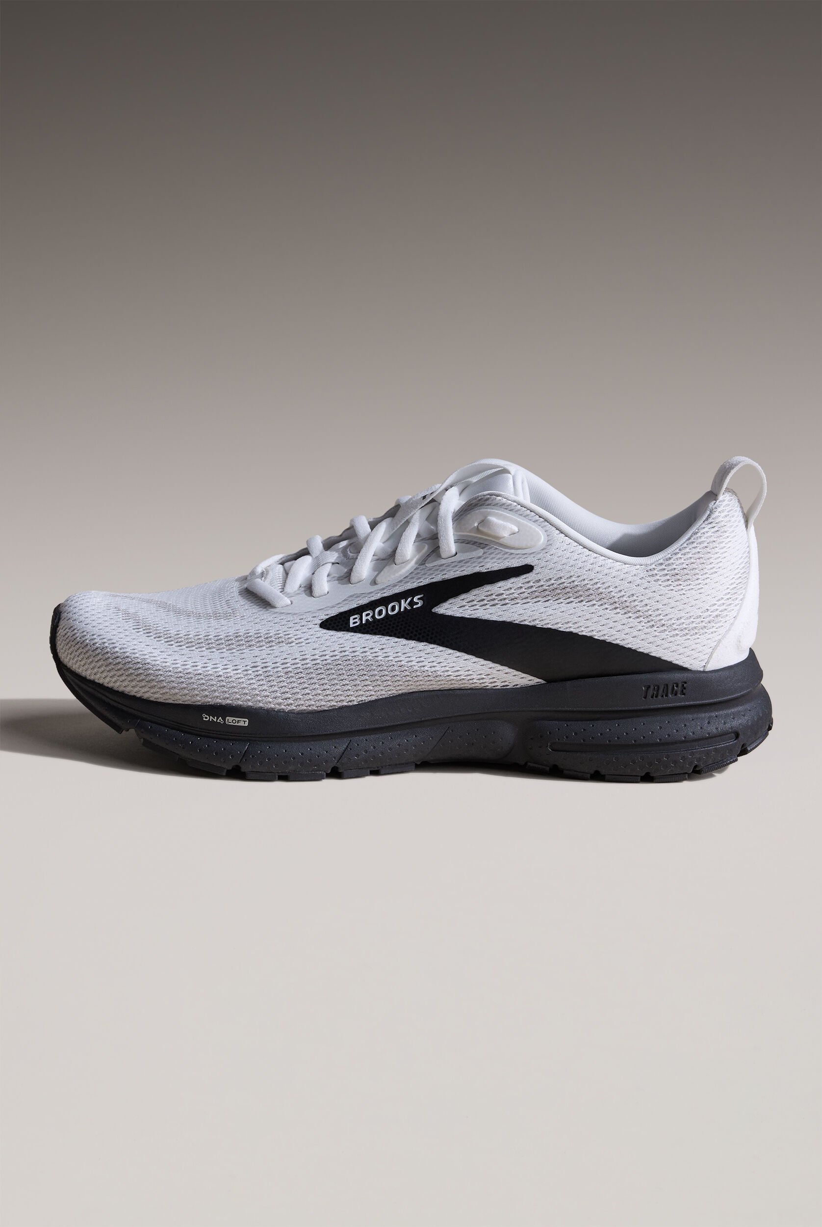 (取寄) ブルックス メンズ トレース 4 Brooks men Trace 4 Bright White/Oyster/Black BMTRACE4169_111325_1_S.jpg