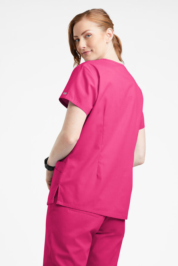 Blusa m&eacute;dica Butter-Soft Originals con cuello en V curvo y 7 bolsillos para mujer - Fuchsia - 3
