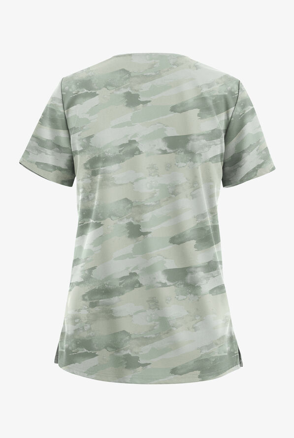 Blusa médica estampada UA Butter-Soft STRETCH Marbled Camo Sage Green con cuello en V y 2 bolsillos para mujer - null - 2