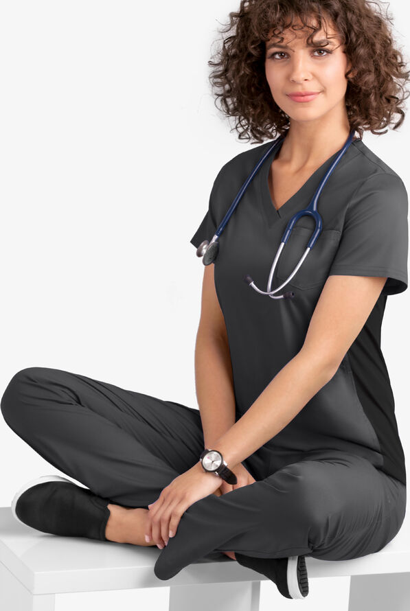 Blusa m&eacute;dica UA Flex2 STRETCH con cuello en V y paneles de tejido para mujer - Pewter/Black - 2