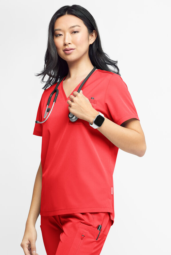 Blusa médica WhisperLite Zora Stretch con cuello en V y 2 bolsillos para mujer - Diva Red - 5