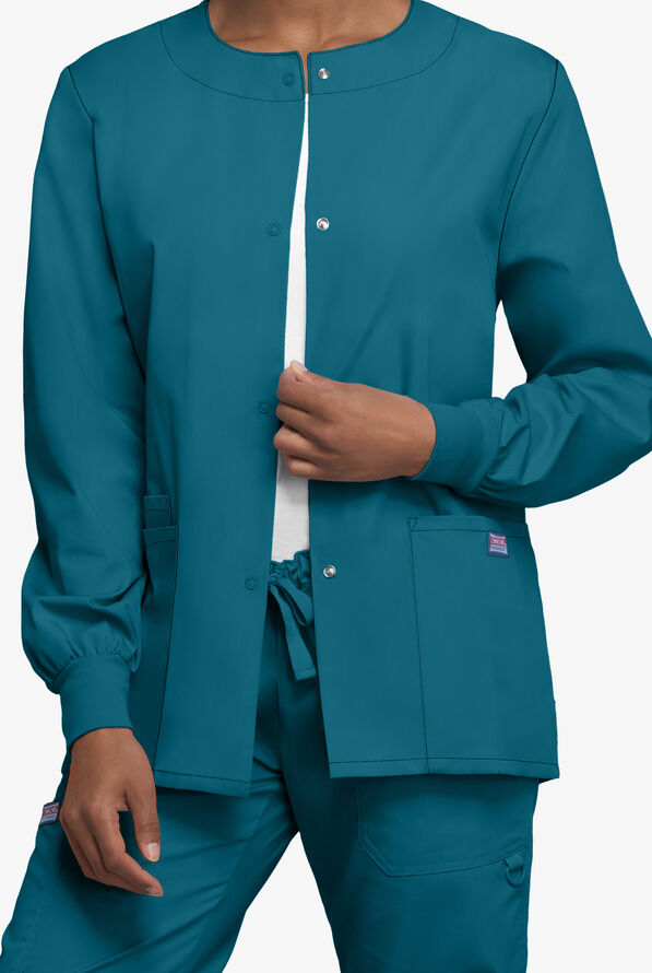 Chaqueta médica abrigada Cherokee Workwear con botones a presión y 3 bolsillos para mujer - Caribbean Blue - 3