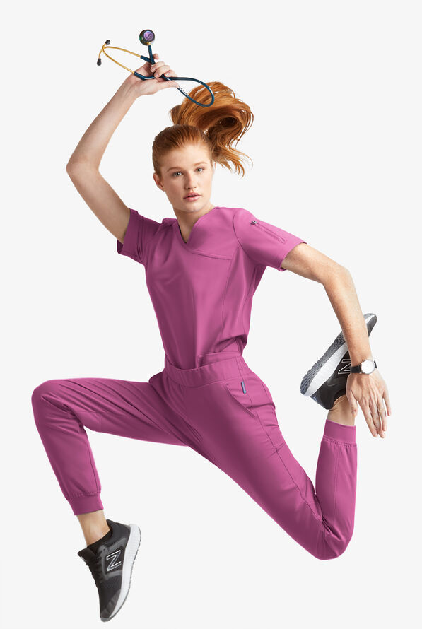 Blusa médica MOVEMENT by Butter-Soft Capella estilo cruzado con 5 bolsillos para mujer - Cassis Oasis - 6