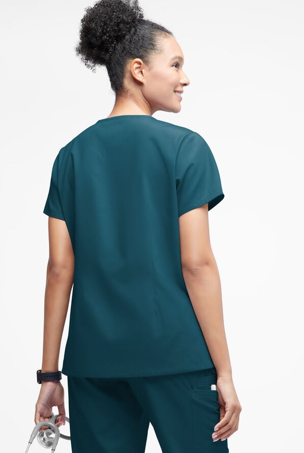 Blusa m&eacute;dica Butter-Soft Originals con cuello entrecruzado y 3 bolsillos para mujer - Caribbean Blue - 3