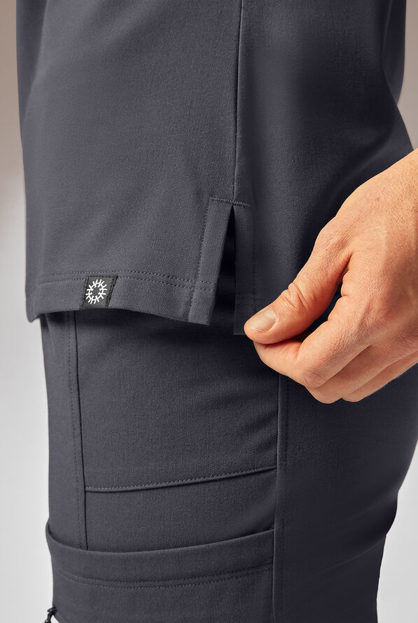 Hypothesis Meta-Base Women’s Single Pocket V-Neck Tuck In/Wear Out Scrub Top - Pewter - 6