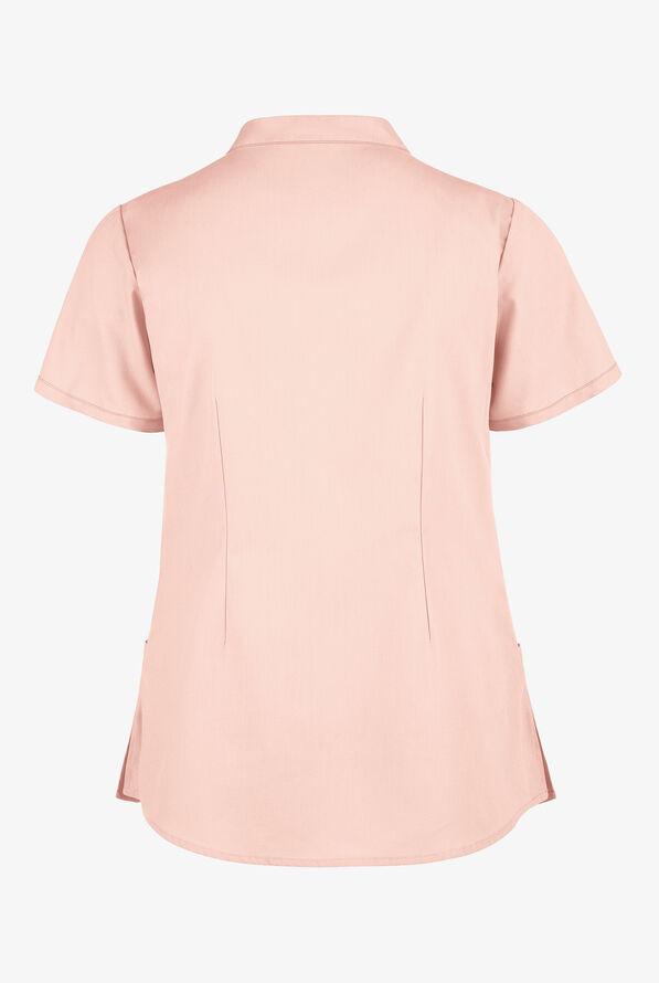 Blusa m&eacute;dica Butter-Soft Core by UA&trade; con cuello mao y 4 bolsillos para mujer - Lotus - 2