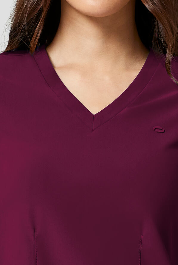 Blusa m&eacute;dica Infinity PURSUIT STRETCH con cuello en V y 2 bolsillos para mujer - Wine - 3