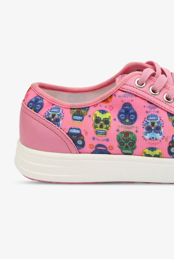 traq nursing shoes