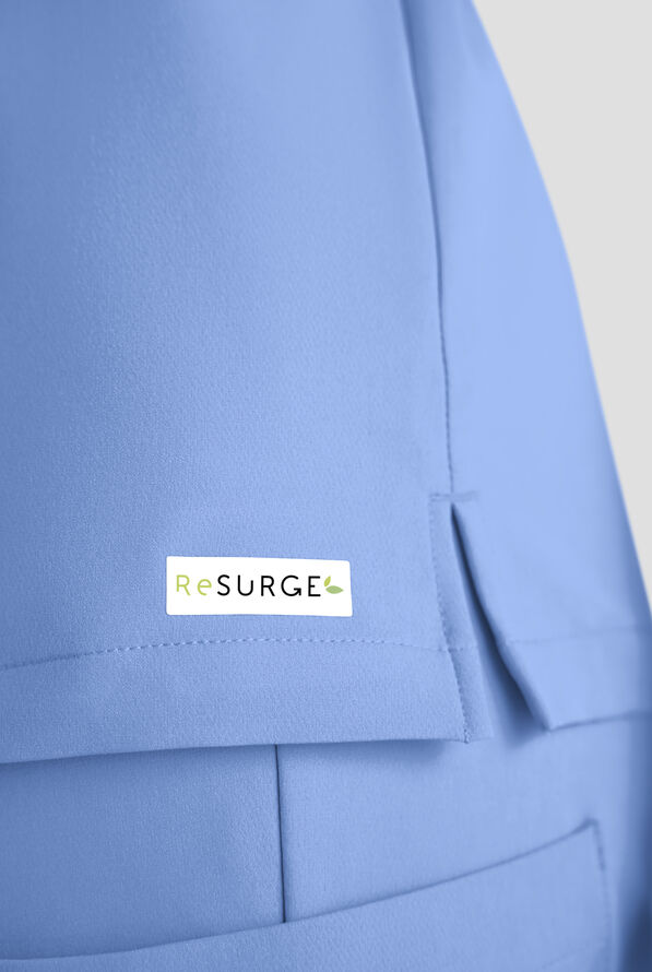 ReSurge Diamond Women's 3-Pocket V-Neck Tuck In / Wear Out Scrub Top - Ceil Blue - 3