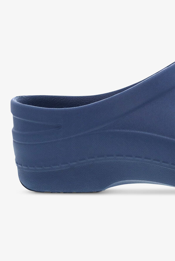 backless clogs