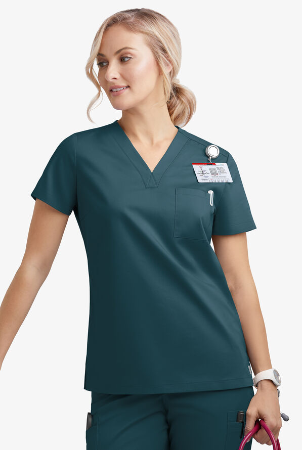 Blusa m&eacute;dica Butter-Soft STRETCH con cuello en V y 2 bolsillos para mujer - Caribbean Blue - 3