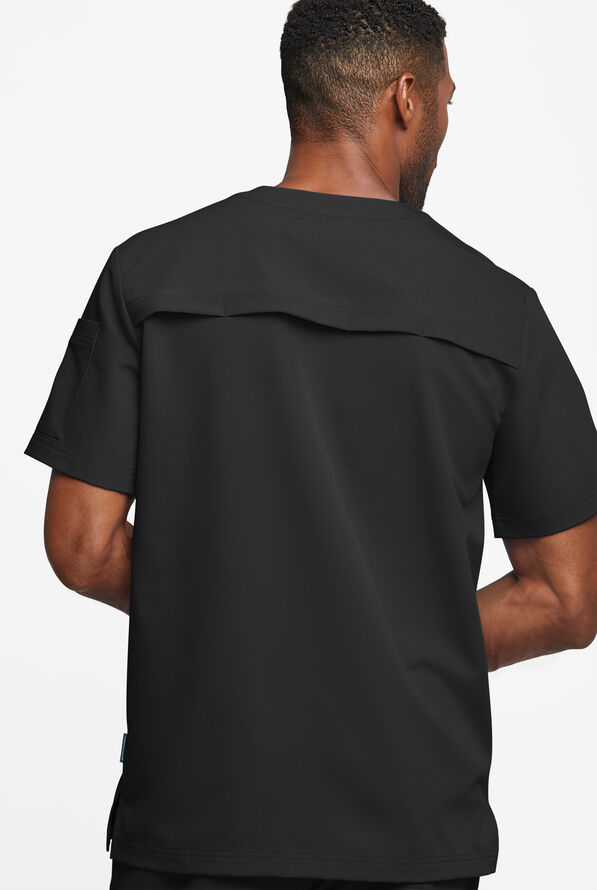 Camisa m&eacute;dica MOVEMENT by Butter-Soft Eclipse Henley con 3 bolsillos para hombre  - Black - 3