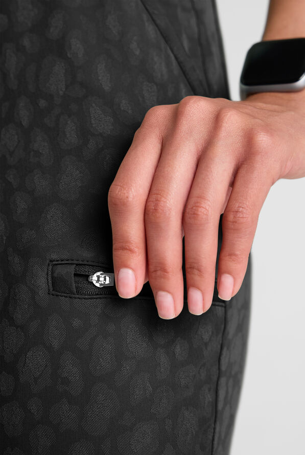 Easy STRETCH Olivia Women's Jacquard 7-Pocket Slim Leg Jogger Scrub Pant - Onyx Black - 7