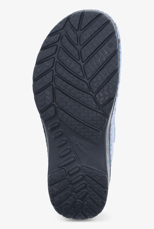 backless nursing clogs