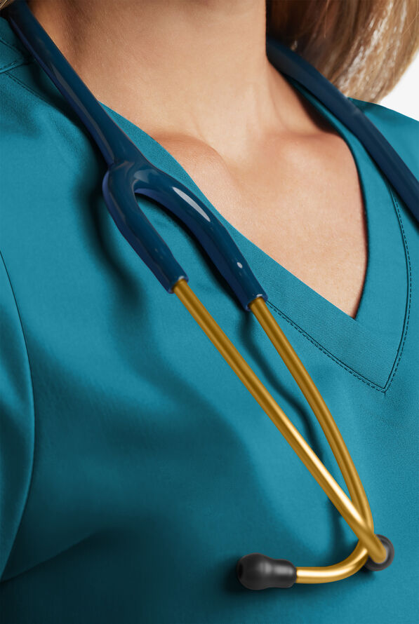 Blusa m&eacute;dica MOVEMENT by Butter-Soft Antares STRETCH con cuello en V y 6 bolsillos para mujer - Caribbean Blue - 5