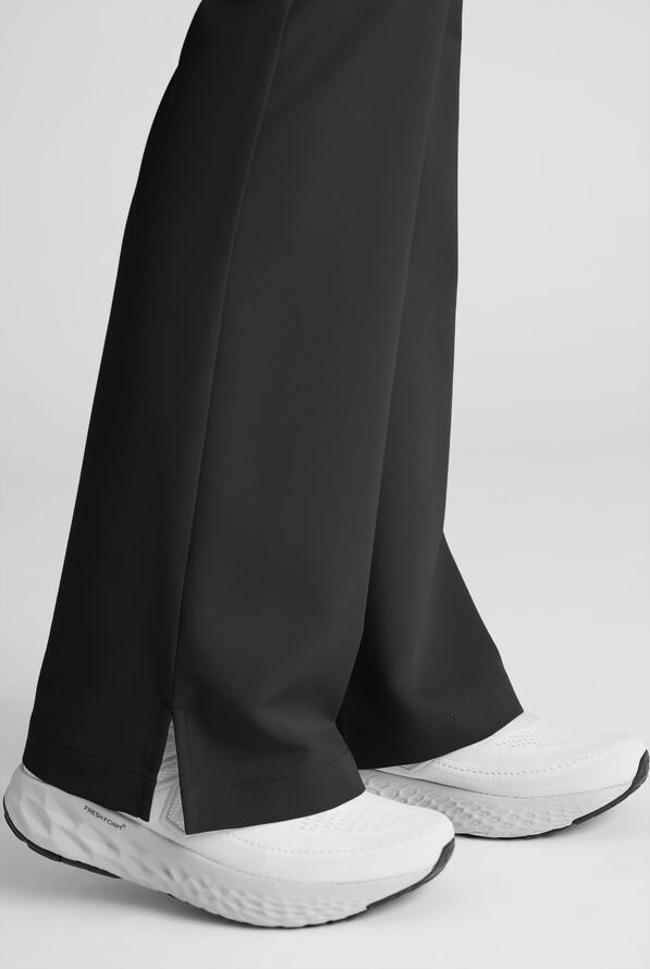 ReSurge Avon Women's 7-Pocket Flare Leg Cargo Scrub Pant - Petite - Black - 6