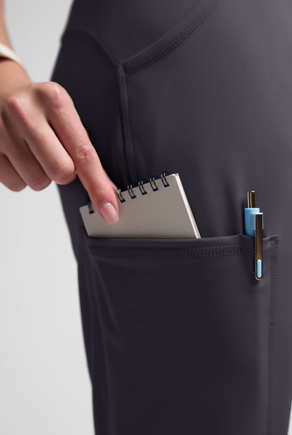 Pantal&oacute;n m&eacute;dico Med Couture Amp Knit STRETCH Petite estilo yoga con piernas acampanadas y 5 bolsillos para mujer - Pewter - 6