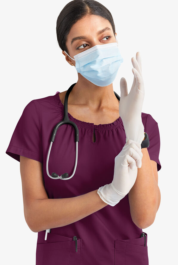 Blusa m&eacute;dica UA Butter-Soft STRETCH estilo campesina con mangas cortas y 6 bolsillos para mujer - Wine - 8