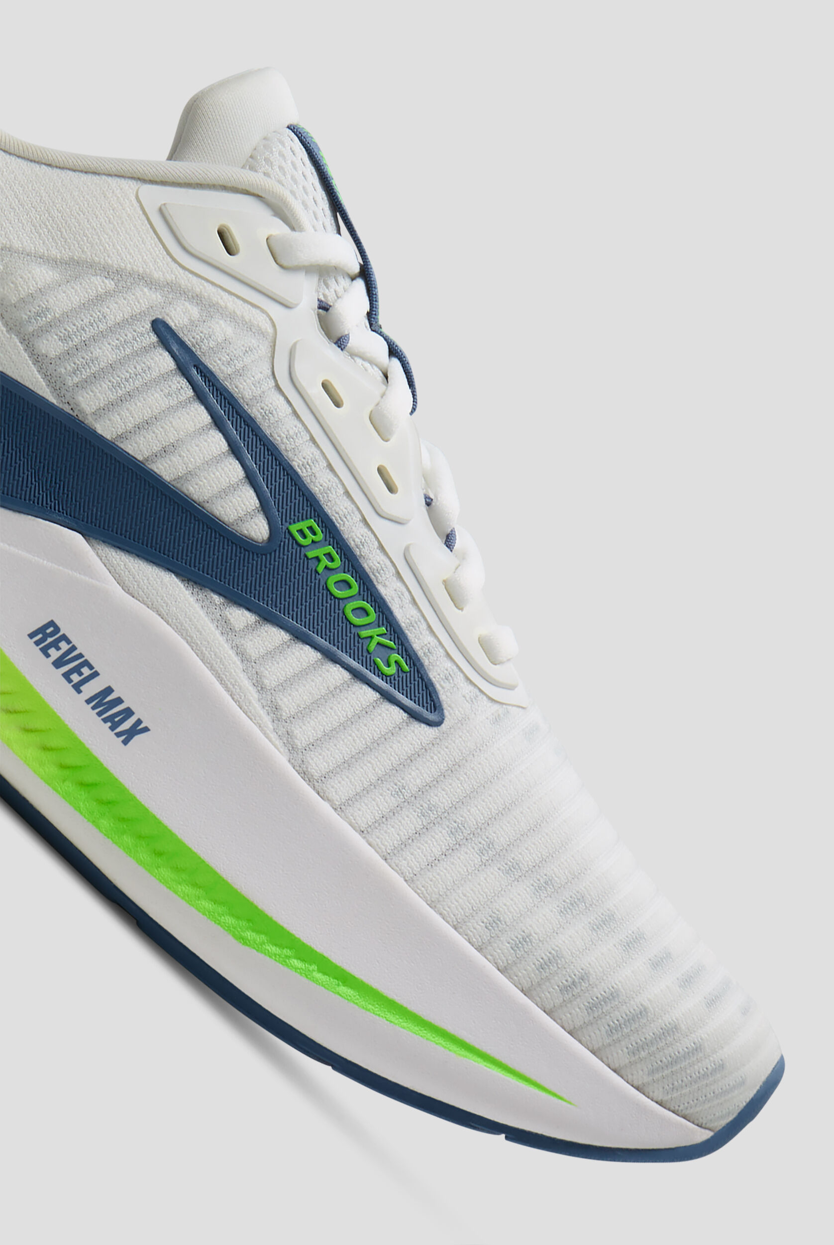 Brooks Men's Revel Max White/Moonlight/Green Gecko Athletic Lace