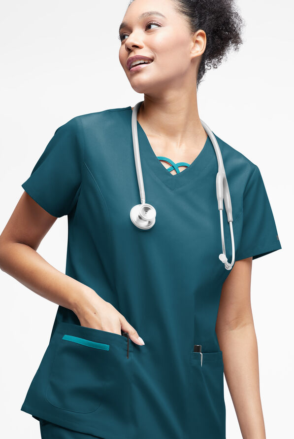 Blusa médica Butter-Soft Originals con cuello entrecruzado en contraste y 3 bolsillos para mujer - Caribbean Blue/Teal - 2
