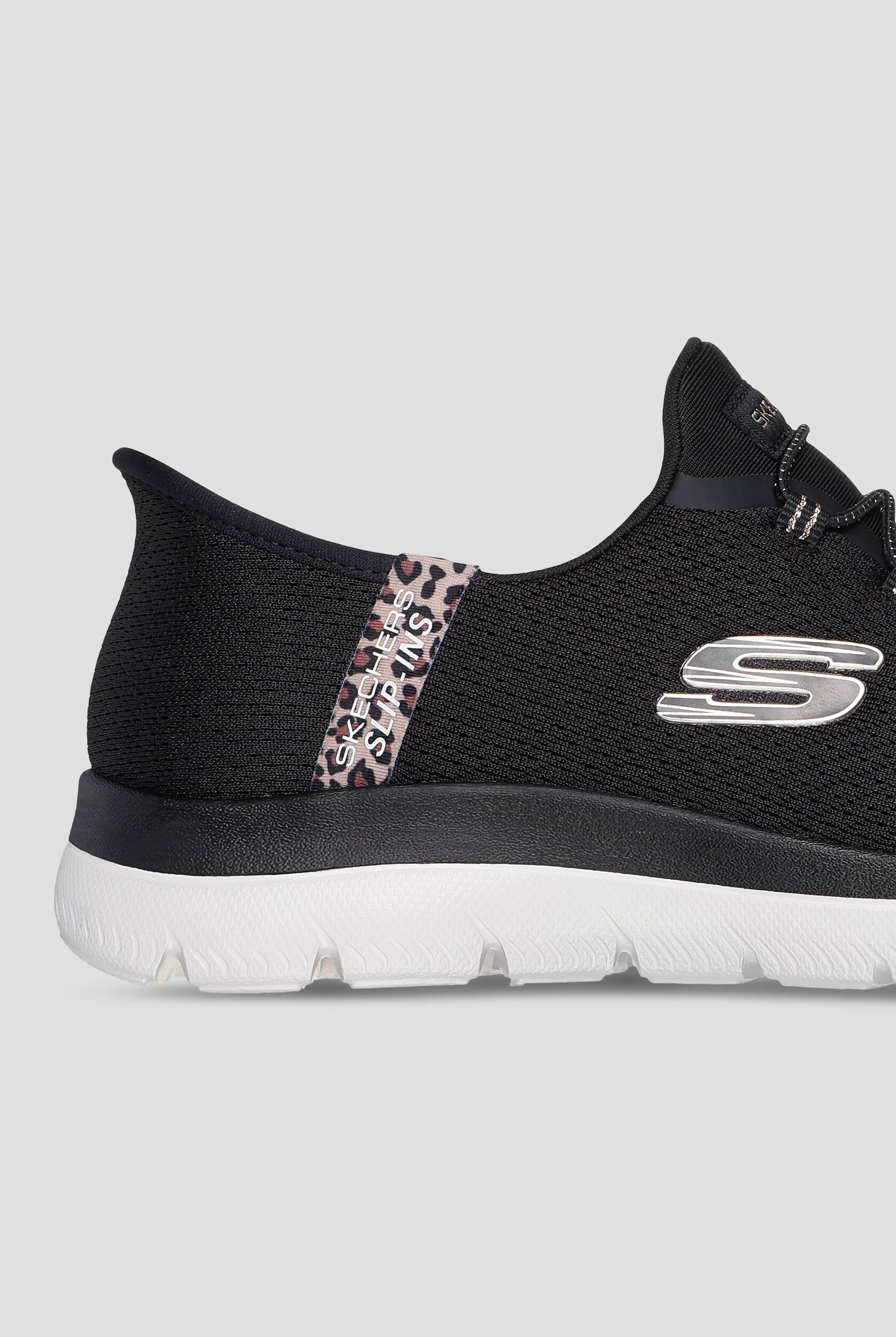 スノーボード　ウェア上下　NIKE SKECHERS バック付き SKECHERS スケッチャーズ レディース スニーカー ブーツ 防寒