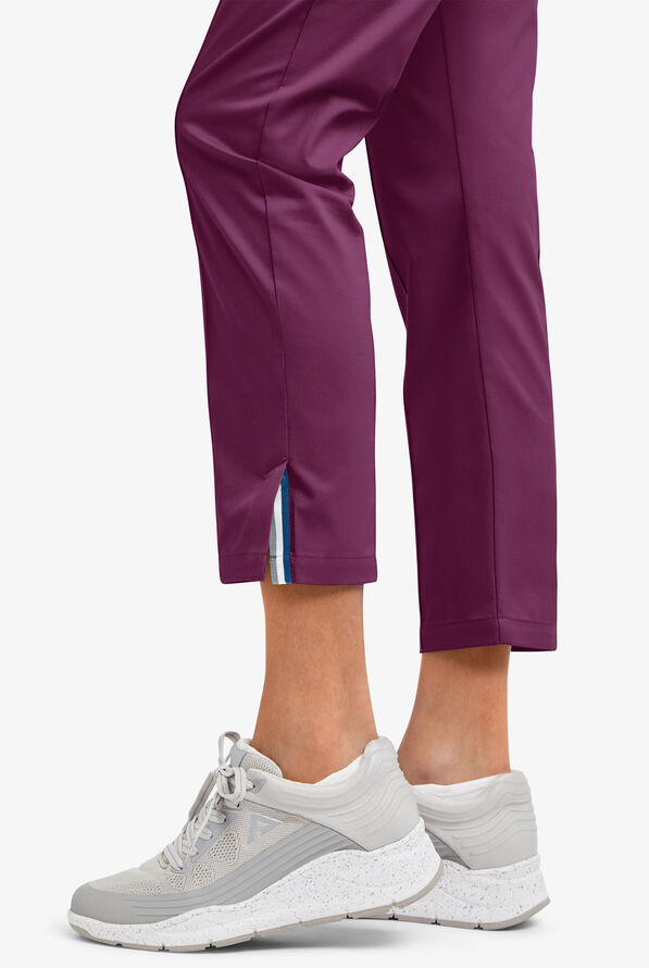 Pantal&oacute;n m&eacute;dico UA Butter-Soft STRETCH de piernas entalladas acortadas con ribete deportivo y 6 bolsillos para mujer - Wine/Silver Melange - 6