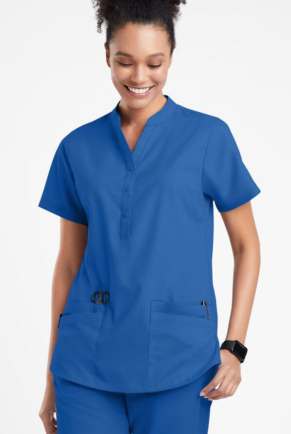 Blusa médica Butter-Soft Originals con cuello mao y 6 bolsillos para mujer - Royal - 2
