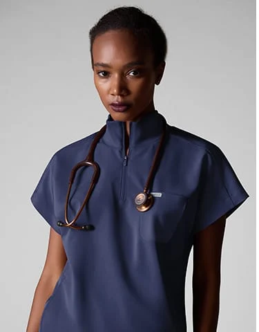 ReSurge Rhine 5-Pocket Oversized Zip Collar Scrub Top