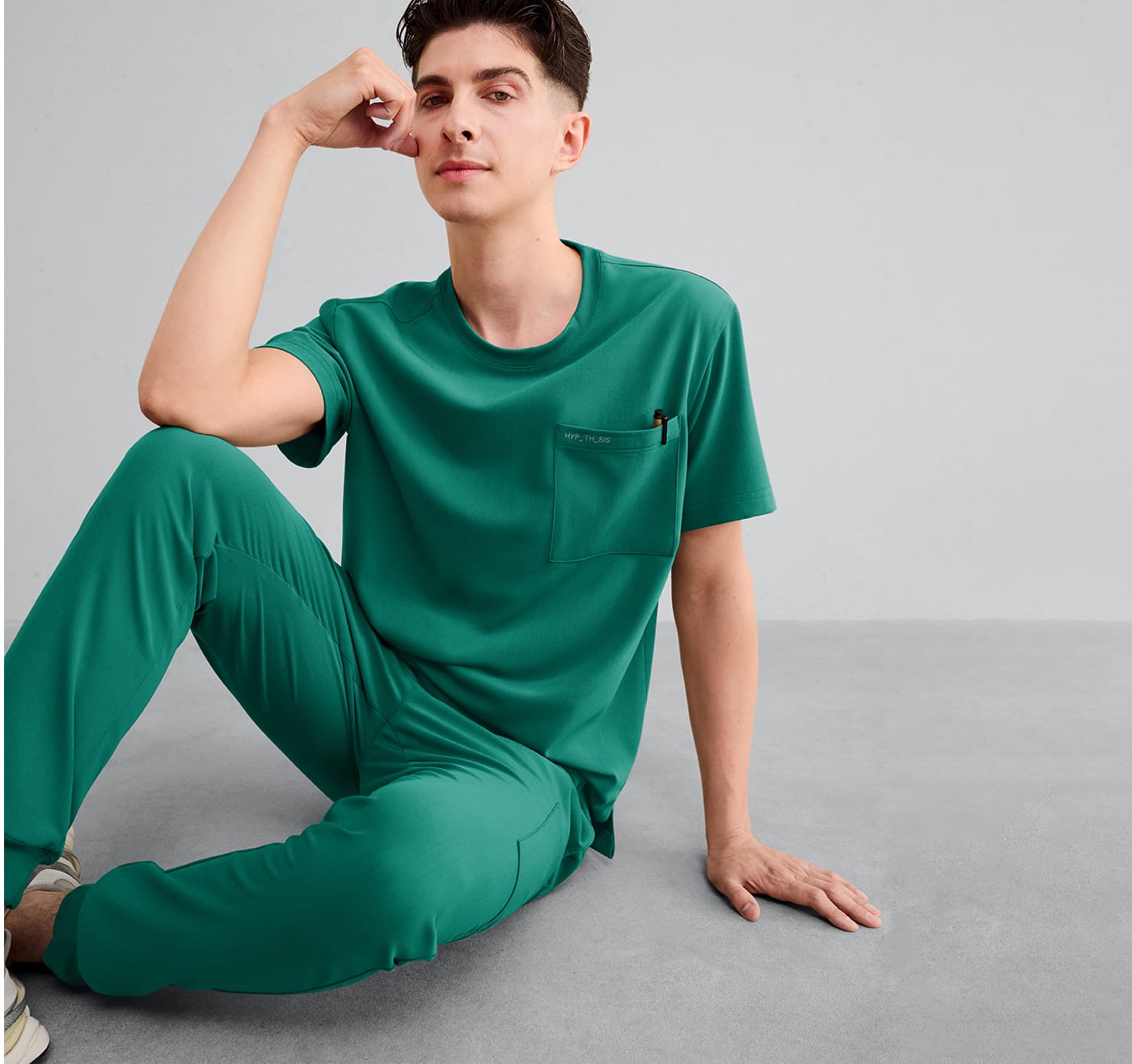 Hypothesis S-R Shift Ready 1-Pocket Tuck in Crew Neck Scrub Top