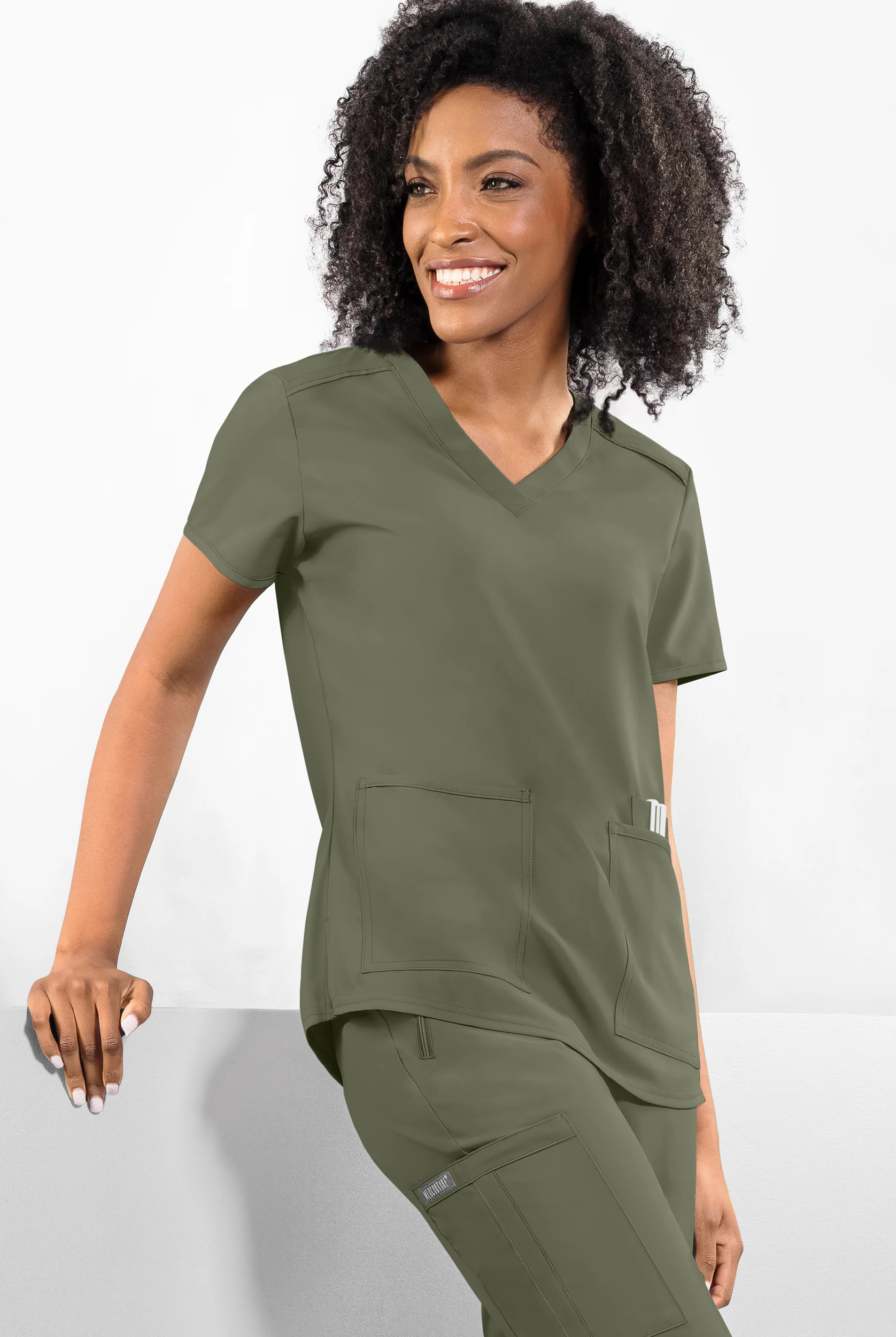 Med Couture Insight Women's 3-Pocket V-Neck Scrub Top