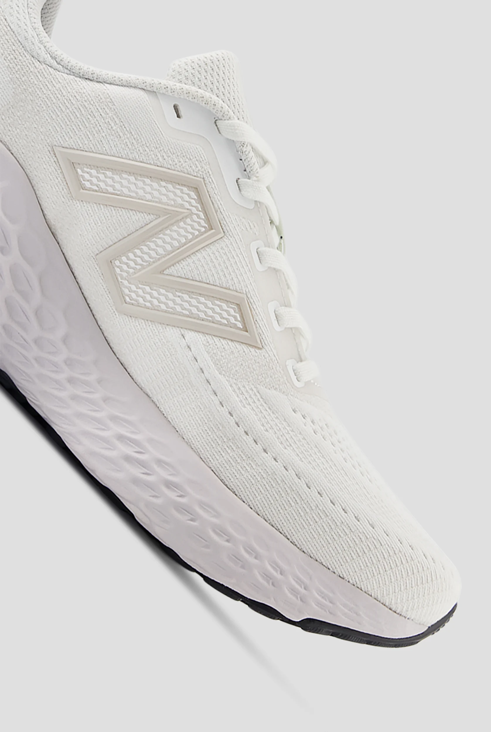 New Balance Women's Fresh Foam X EVOZ White/Grey Athletic Lace Up Shoes