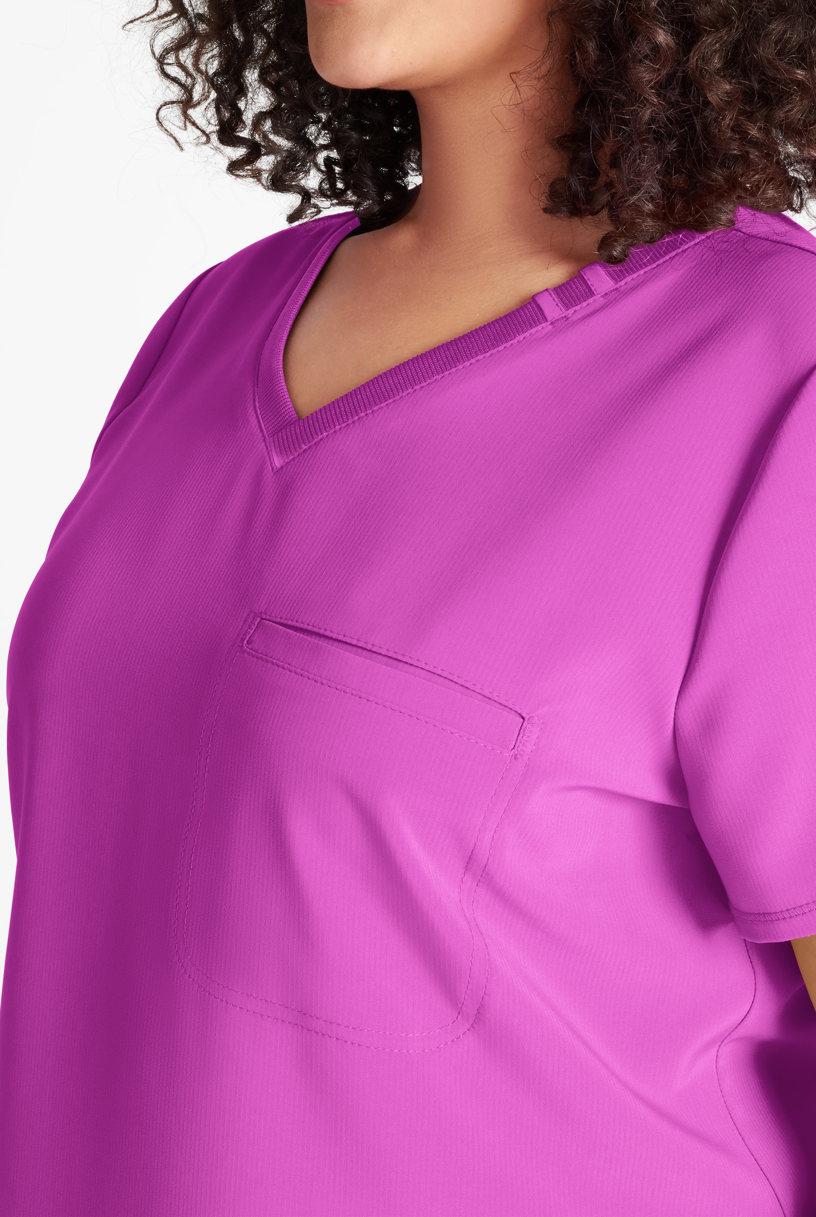 Blusa m&eacute;dica Cherokee Collection STRETCH con cuello en V con tejido acanalado y 1 bolsillo para mujer