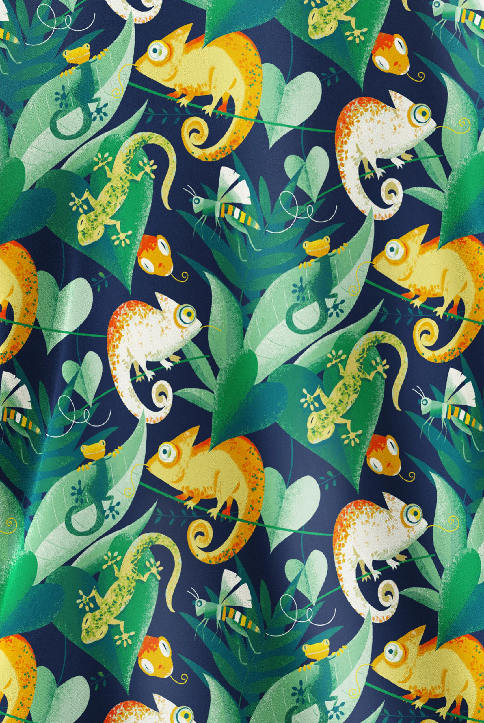 Butter-Soft STRETCH Gecko World Navy Women's 2-Pocket V-Neck Print Scrub Top