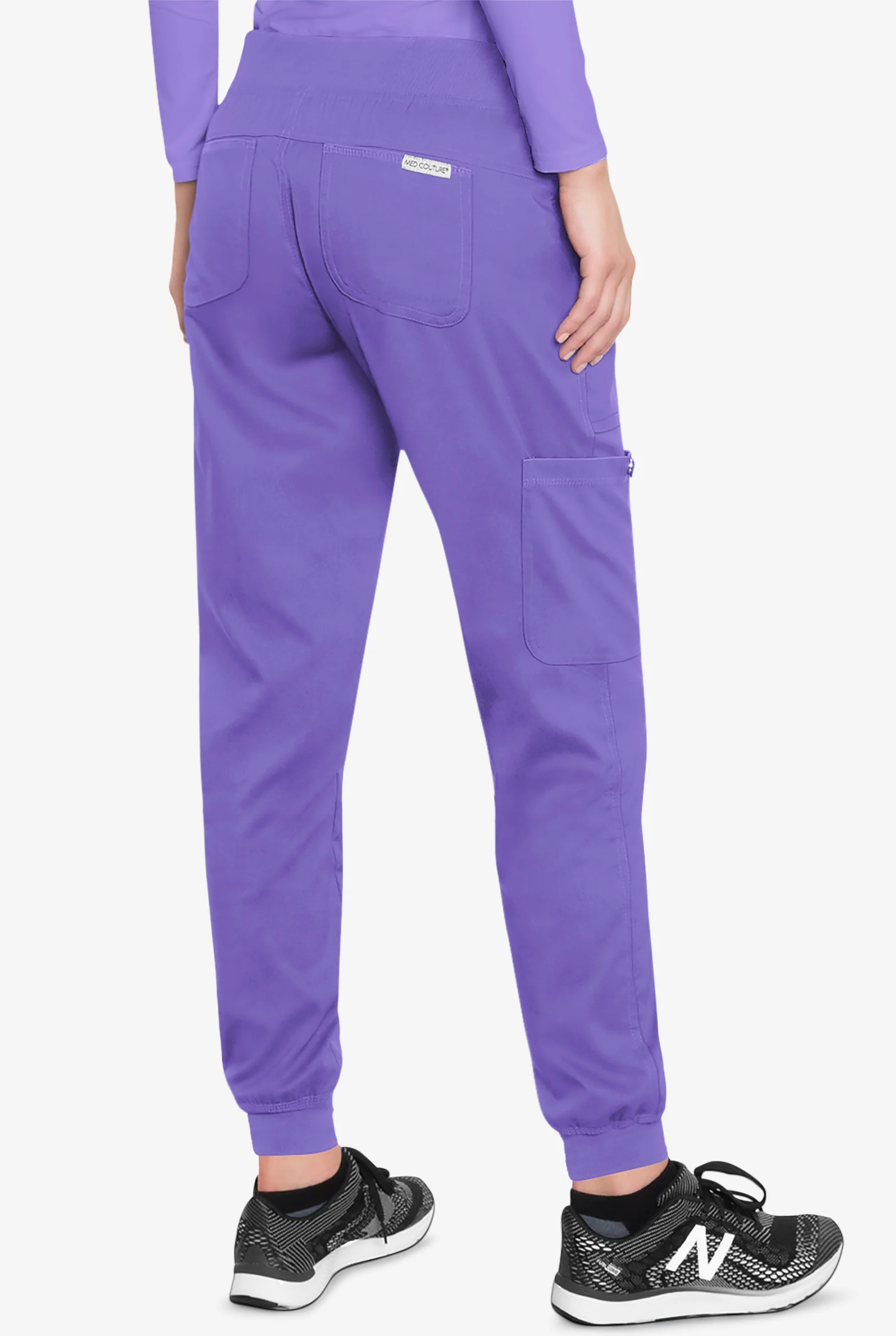 Pantal&oacute;n m&eacute;dico Med Couture Touch STRETCH estilo cargo yoga jogger con 5 bolsillos para mujer